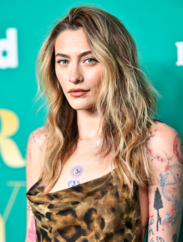 タトゥーいっぱい！パリス・ジャクソン（6枚目）