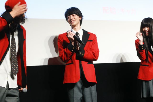 浜辺美波、高杉真宙、森川葵が劇中衣装で登場！「賭ケグルイ」ブルーレイ＆DVD発売記念イベント（3枚目）