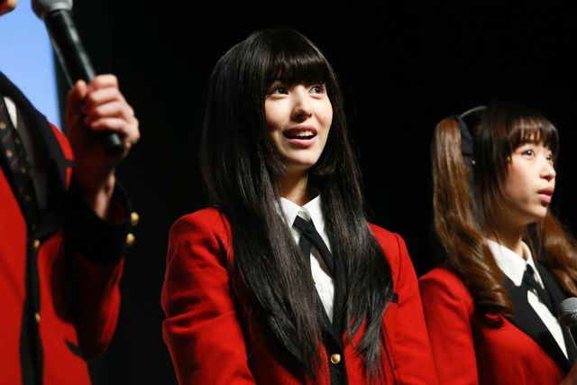 浜辺美波、高杉真宙、森川葵が劇中衣装で登場！「賭ケグルイ」ブルーレイ＆DVD発売記念イベント（7枚目）