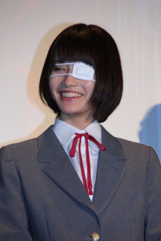 『告白』の美少女、橋本愛が眼帯で登場！ 主演映画『アナザー Another』を「ぜひ楽しんで」画像ギャラリー（10枚目）