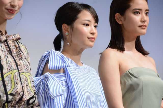 天海祐希、広瀬すずら若手女優陣を監視?!　「何かが勃発しないかと目を光らせていた」　画像ギャラリー：フォトギャラリー