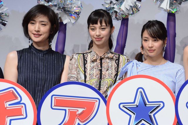 天海祐希、広瀬すずら若手女優陣を監視?!　「何かが勃発しないかと目を光らせていた」　画像ギャラリー（15枚目）