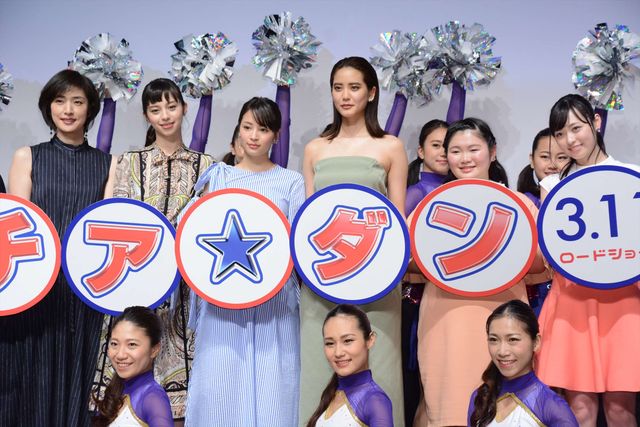 天海祐希、広瀬すずら若手女優陣を監視?!　「何かが勃発しないかと目を光らせていた」　画像ギャラリー（16枚目）