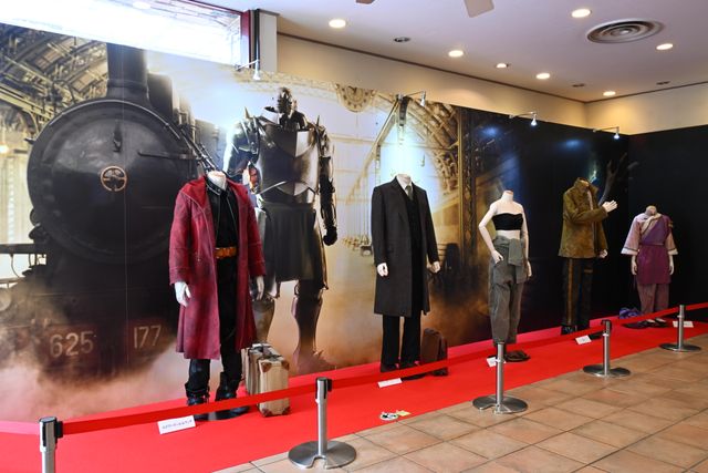 『鋼の錬金術師　完結編　復讐者スカー／最後の錬成』場面写真＆「鋼の錬金術師展」展示衣装（5枚目）