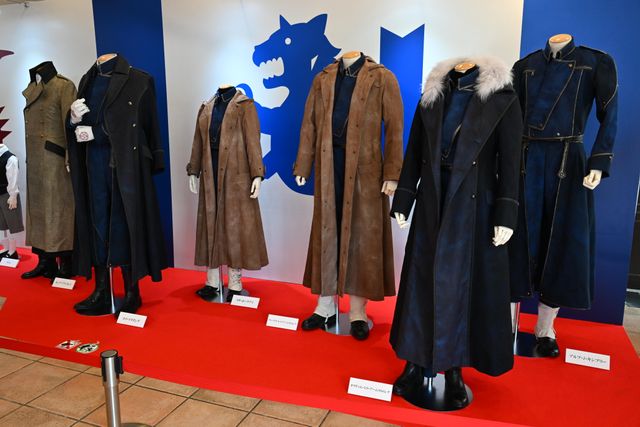『鋼の錬金術師　完結編　復讐者スカー／最後の錬成』場面写真＆「鋼の錬金術師展」展示衣装（7枚目）