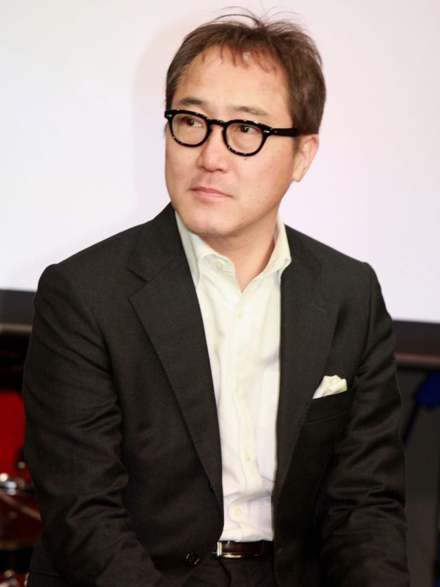 構想中の「濱マイク」タイトルは「血と薔薇」!!　マイクの母妹も駆けつけ貴重なファミリーショットも実現!!　画像ギャラリー（9枚目）