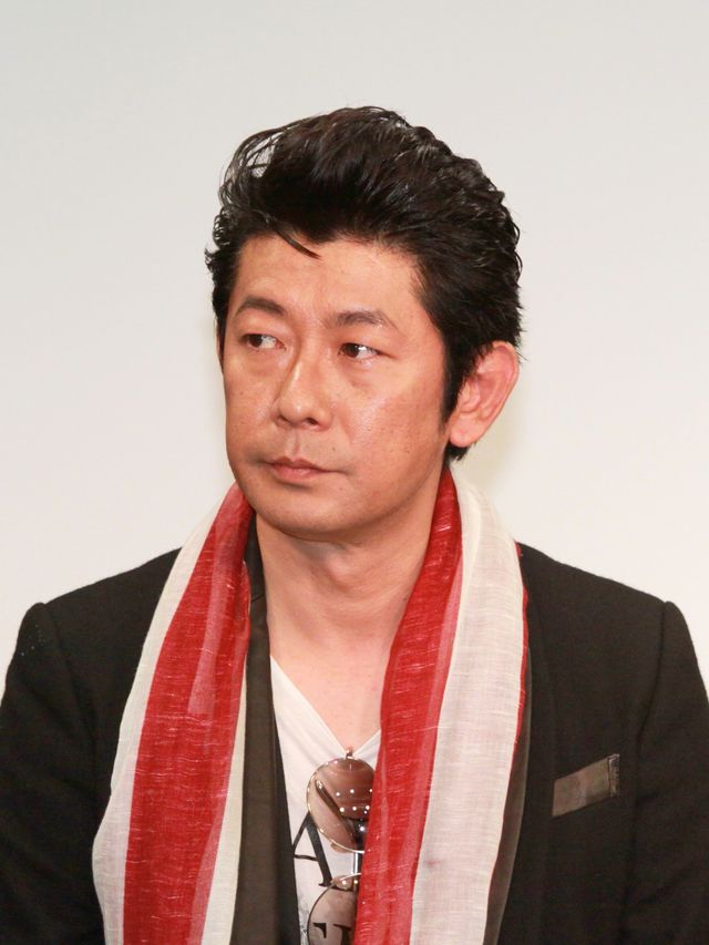 構想中の「濱マイク」タイトルは「血と薔薇」!!　マイクの母妹も駆けつけ貴重なファミリーショットも実現!!　画像ギャラリー（12枚目）