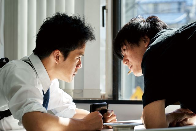 池松壮亮と井浦新が対峙…『宮本から君へ』場面写真（6枚目）