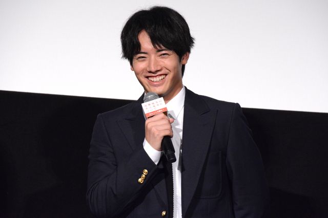 菅野美穂＆赤楚衛二『近畿地方のある場所について』生首ケーキと笑顔！（8枚目）