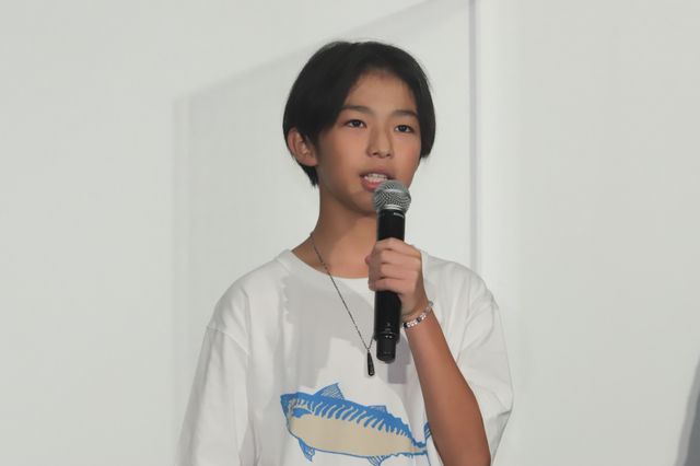 番家一路、原田琥之佑、草なぎ剛、尾野真千子ら登壇！映画『サバカン SABAKAN』初日舞台あいさつ（3枚目）