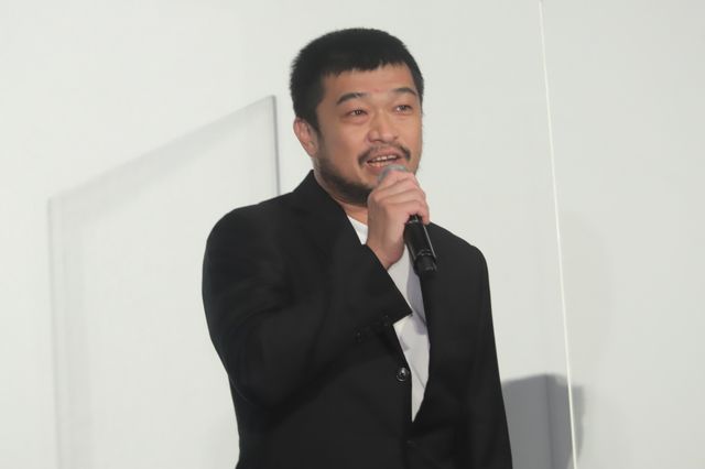 番家一路、原田琥之佑、草なぎ剛、尾野真千子ら登壇！映画『サバカン SABAKAN』初日舞台あいさつ（6枚目）