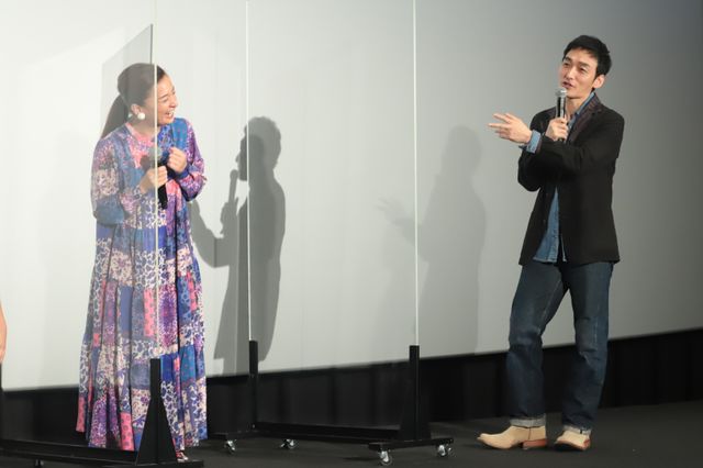 番家一路、原田琥之佑、草なぎ剛、尾野真千子ら登壇！映画『サバカン SABAKAN』初日舞台あいさつ（9枚目）