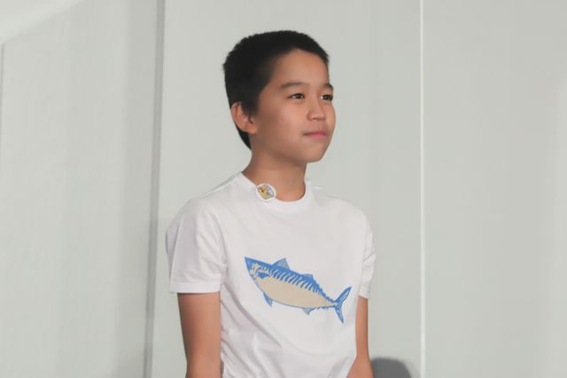 番家一路、原田琥之佑、草なぎ剛、尾野真千子ら登壇！映画『サバカン SABAKAN』初日舞台あいさつ（16枚目）