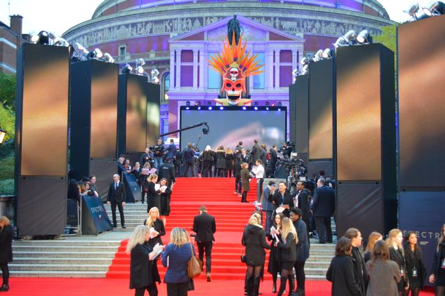 250枚超え！ダニエル・クレイグ、ベン・ウィショー、マーティン・フリーマンも！『007 スペクター』ロイヤルプレミア写真ギャラリー（3枚目）