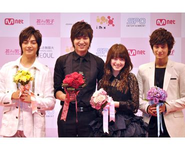 花よりもかっこいいF4メンバー（写真左から、キム・ジュン、イ・ミンホ、ク・ヘソン、キム・ボム）