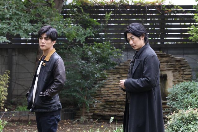 ディーン・フジオカ、バイオリンが似合う！月9「シャーロック」3話場面カット（2枚目）