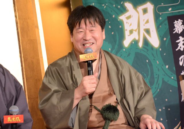 山田孝之、衝撃のひげ面で登場！『新解釈・幕末伝』新解釈決起会見（9枚目）