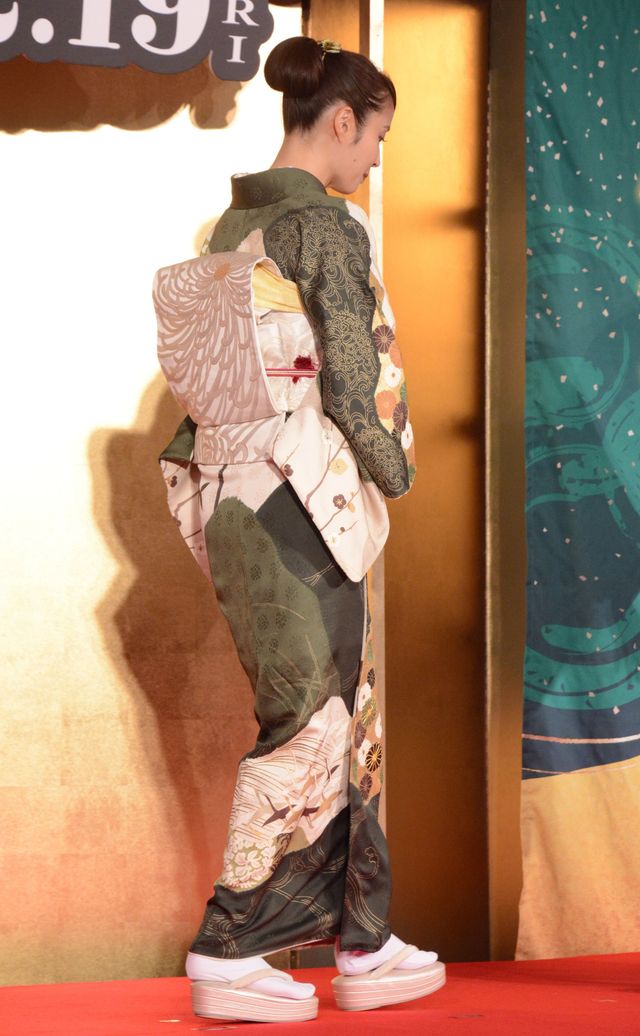 山田孝之、衝撃のひげ面で登場！『新解釈・幕末伝』新解釈決起会見（15枚目）