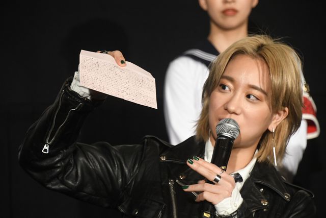 キャスト集合！『ベイビーわるきゅーれ 2ベイビー』公開記念舞台あいさつ（4枚目）