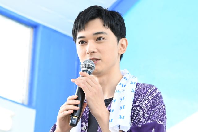 実写映画『バババ』吉沢亮＆板垣李光人、銭湯で仲良しトーク！（5枚目）