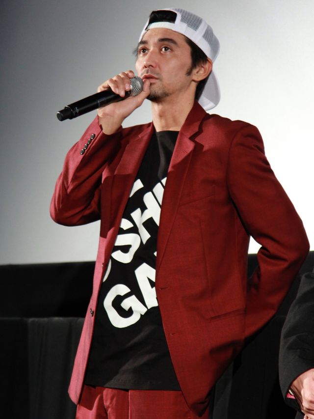 岡田将生、汗止まらず！映画『オー!ファーザー』舞台あいさつフォトギャラリー（4枚目）