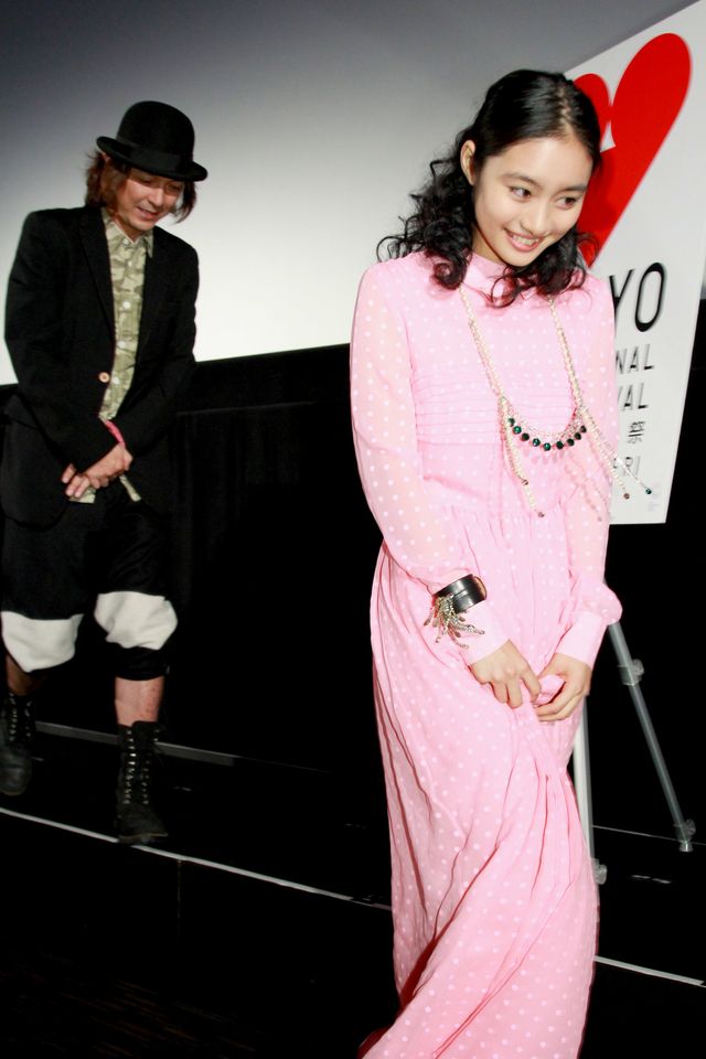 岡田将生、汗止まらず！映画『オー!ファーザー』舞台あいさつフォトギャラリー（7枚目）