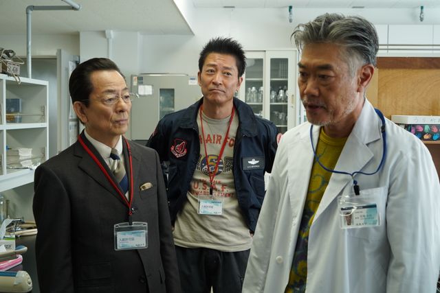 右京が訪れたホテルで幽霊騒動！「相棒season23」第5話場面カット（14枚目）