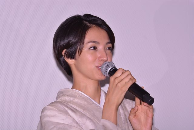 満島ひかり＆永山絢斗、そろって登壇！映画『海辺の生と死』初日舞台あいさつ（11枚目）