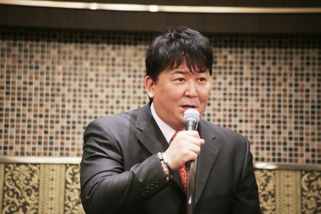 嶋大輔芸能界引退記者会見フォトギャラリー（4枚目）