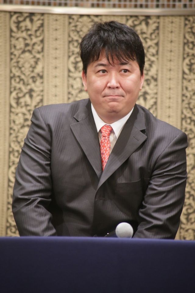 嶋大輔芸能界引退記者会見フォトギャラリー（7枚目）