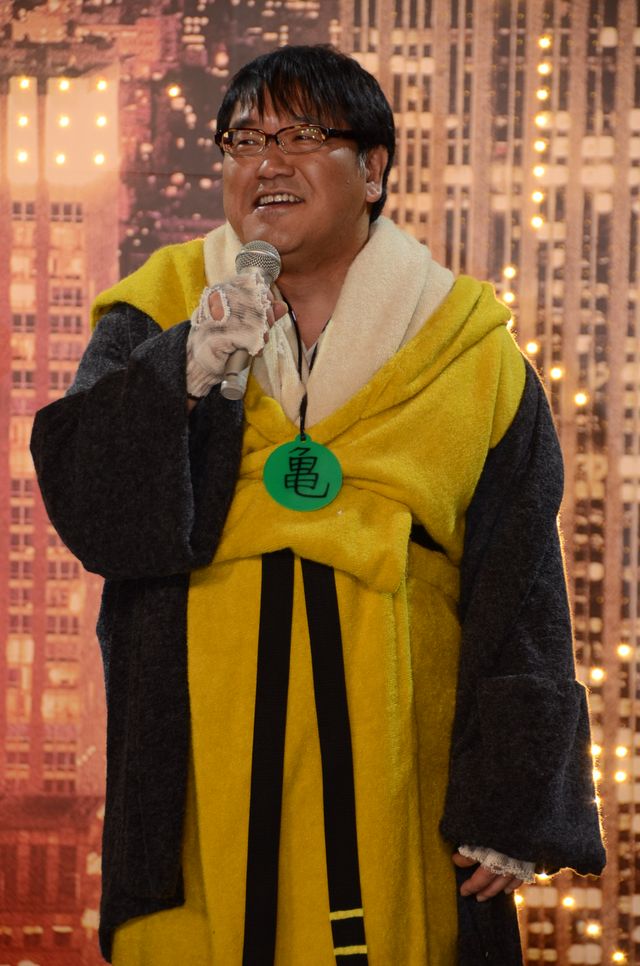 カンニング竹山、逆バンジーに挑戦！『ミュータント・タートルズ』公開アフレコフォトギャラリー（9枚目）