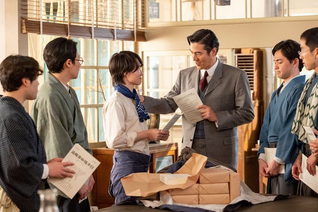 美しい…クララ先生と寿恵子「らんまん」第54回の場面写真（2枚目）