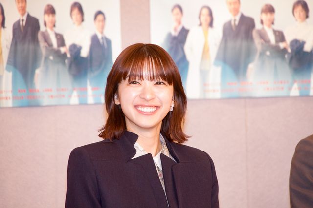 松山ケンイチ、鳴海唯、遠藤憲一らNHKドラマ10「テミスの不確かな法廷」会見の様子（6枚目）