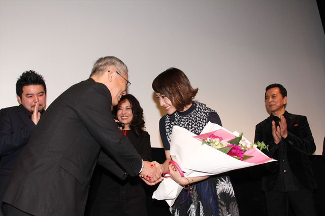 平山あや、8年ぶり主演映画『いしゃ先生』初日舞台あいさつ（3枚目）