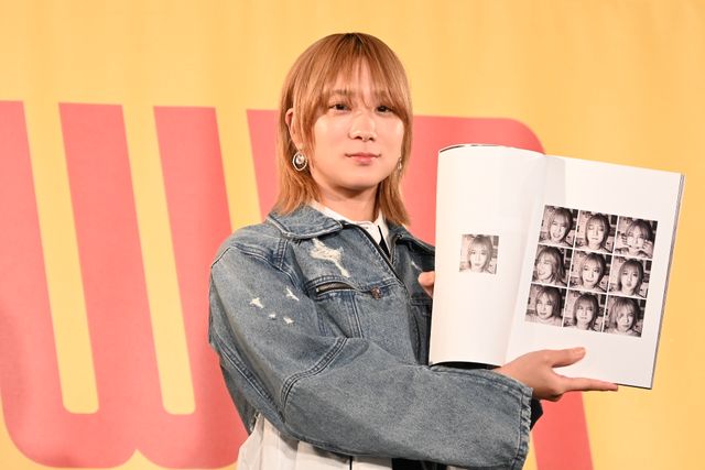 “ベビわる”伊澤彩織のフォトブック！「伊澤彩織PHOTO BOOK PLAYer 1」発売記念イベント〈20枚〉（15枚目）