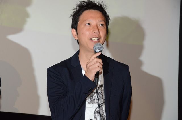 手紙を読む山田杏奈＆清水尋也『ミスミソウ』初日舞台あいさつ（7枚目）