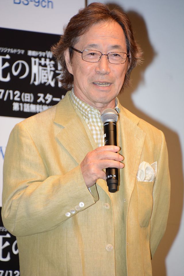 ふーっ！小泉孝太郎の37歳の誕生日をお祝い！「連続ドラマW 死の臓器」完成披露試写会フォトギャラリー（11枚目）