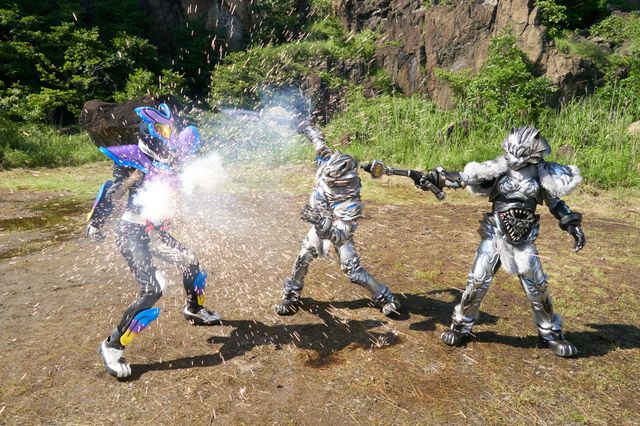 ショウマ、ブッシュドノエルに大興奮！「仮面ライダーガヴ」第13話場面カット（4枚目）