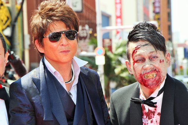 斎藤工、人気ぶりで沖縄国際映画祭レッドカーペットなかなか進めず　画像ギャラリー（12枚目）