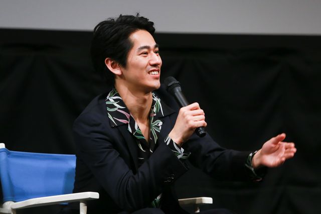 永山絢斗が「べっぴんさん」で共演した高良健吾と『東京物語』を熱く語る！　画像ギャラリー（8枚目）