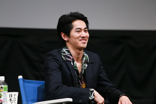 永山絢斗が「べっぴんさん」で共演した高良健吾と『東京物語』を熱く語る！　画像ギャラリー（9枚目）