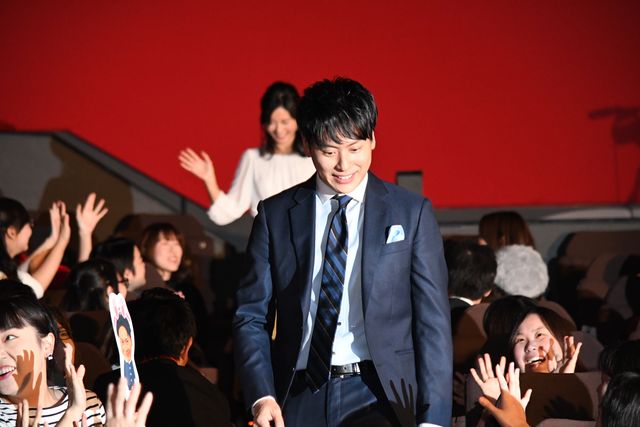 山下健二郎＆本仮屋ユイカ登場！「Love or Not ファン感謝祭」（2枚目）