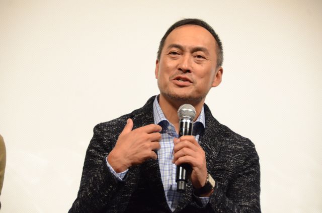 謙さんのオーラをフォークリフトが吸収!?映画『怒り』LINE LIVE プレミア上映会フォトギャラリー（22枚目）