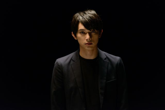吉沢亮&森川葵、ミステリアスな復讐代行業者に!ドラマ「GIVER 復讐の贈与者」ビジュアル(4枚目)