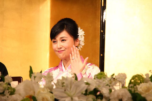 片岡愛之助＆藤原紀香が結婚会見！指輪もキラリ　フォトギャラリー（20枚目）
