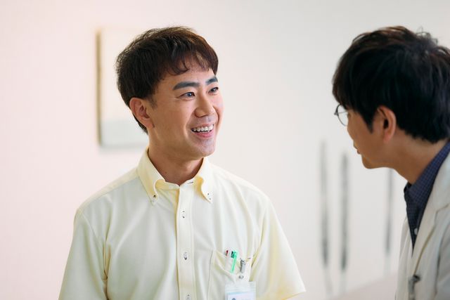 【ネタバレ】杉田雷麟が熱演　松本潤主演・日曜劇場「19番目のカルテ」第2話場面写真（9枚目）