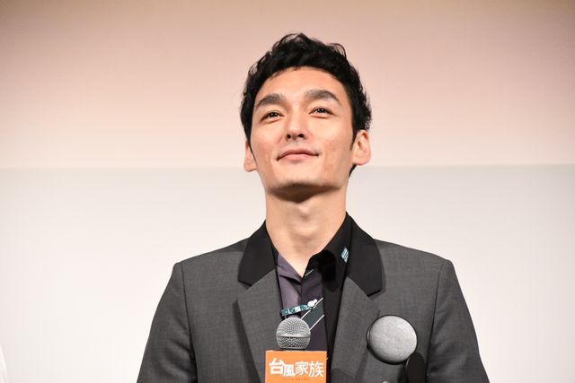 草なぎ剛、笑顔で登場！『台風家族』初お披露目イベント（21枚目）