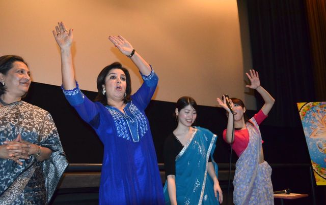 『恋する輪廻　オーム・シャンティ・オーム』初日舞台あいさつ（9枚目）