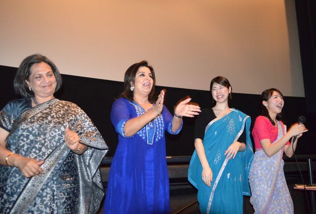 『恋する輪廻　オーム・シャンティ・オーム』初日舞台あいさつ（12枚目）