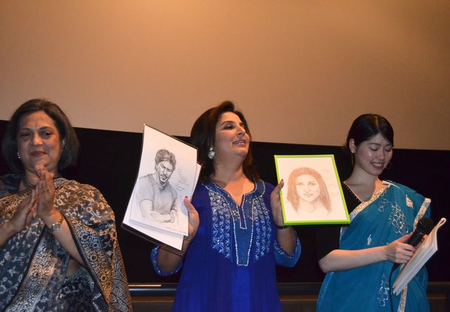 『恋する輪廻　オーム・シャンティ・オーム』初日舞台あいさつ（15枚目）